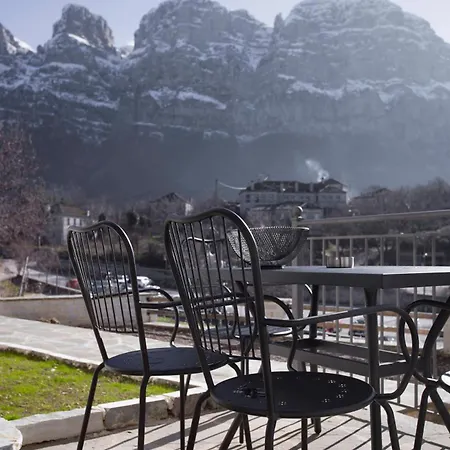 Makris Papigo Luxury Suites Exterior photo