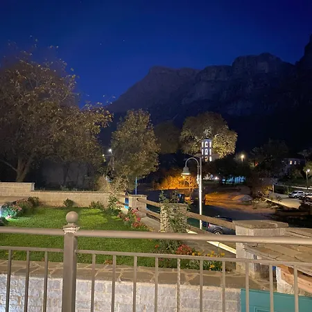 Makris Papigo Luxury Suites Exterior photo