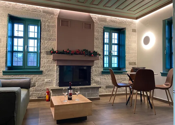 Makris Papigo Luxury Suites
