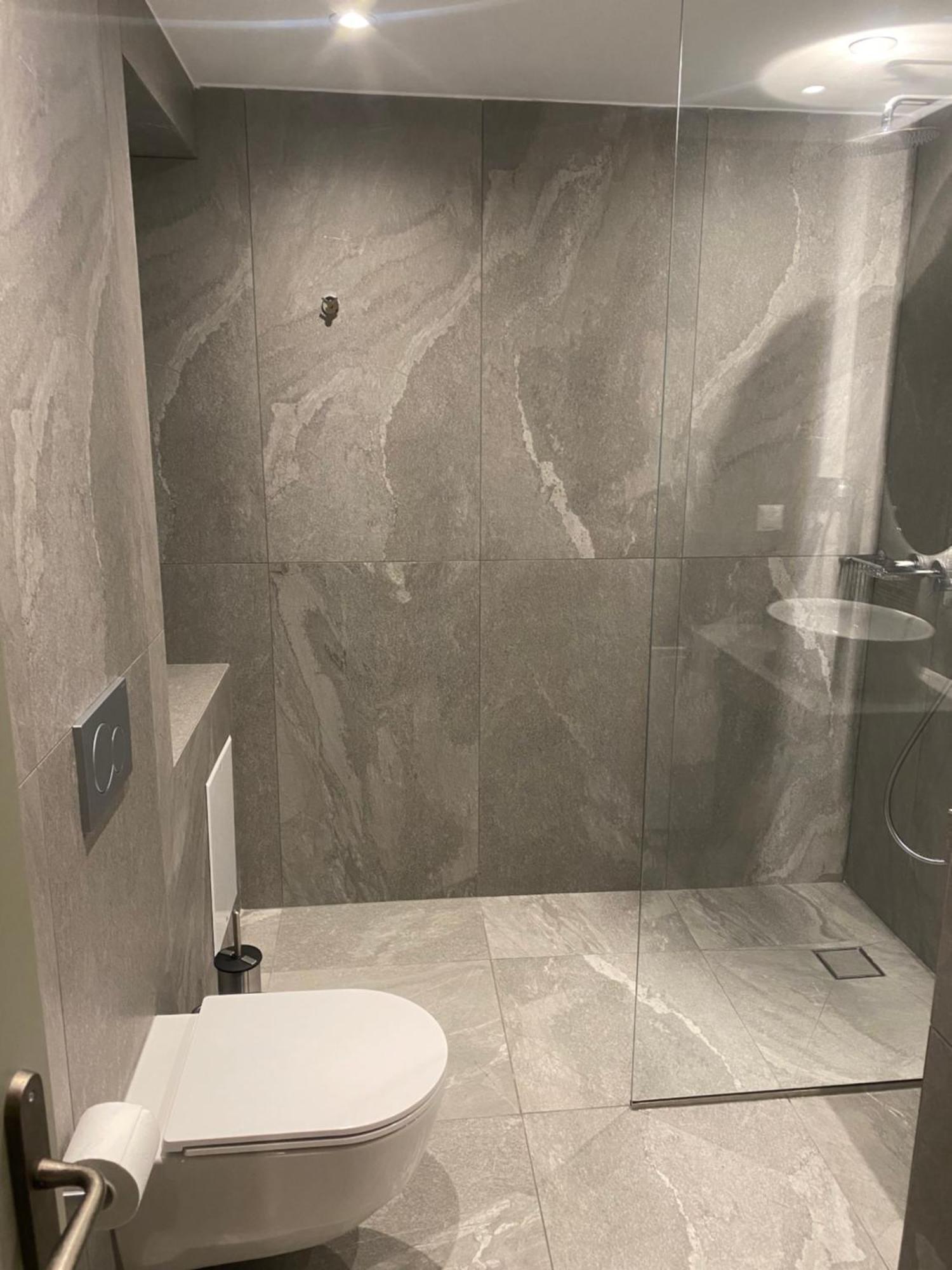 Makris Luxury